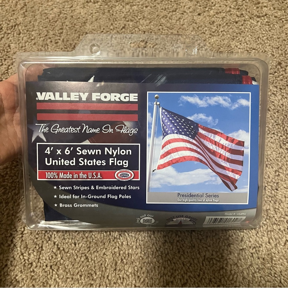 Valley Forge 4' x 6' Sewn Nylon United States Flag new